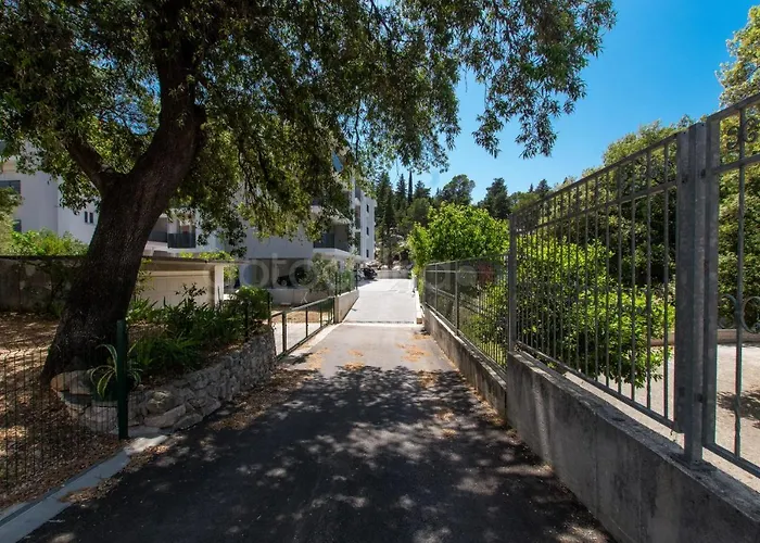 Sea View Apartments Pezze